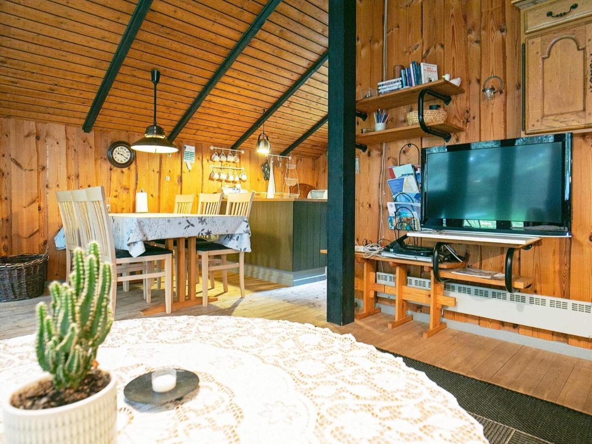 6 Person Holiday Home In L Kken Lokken Bagian luar foto